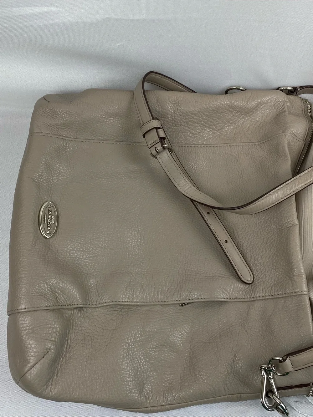Coach Isabelle Taupe Grey Pebble Leather Hobo 3 Way Shoulder Crossbody Hand Bag